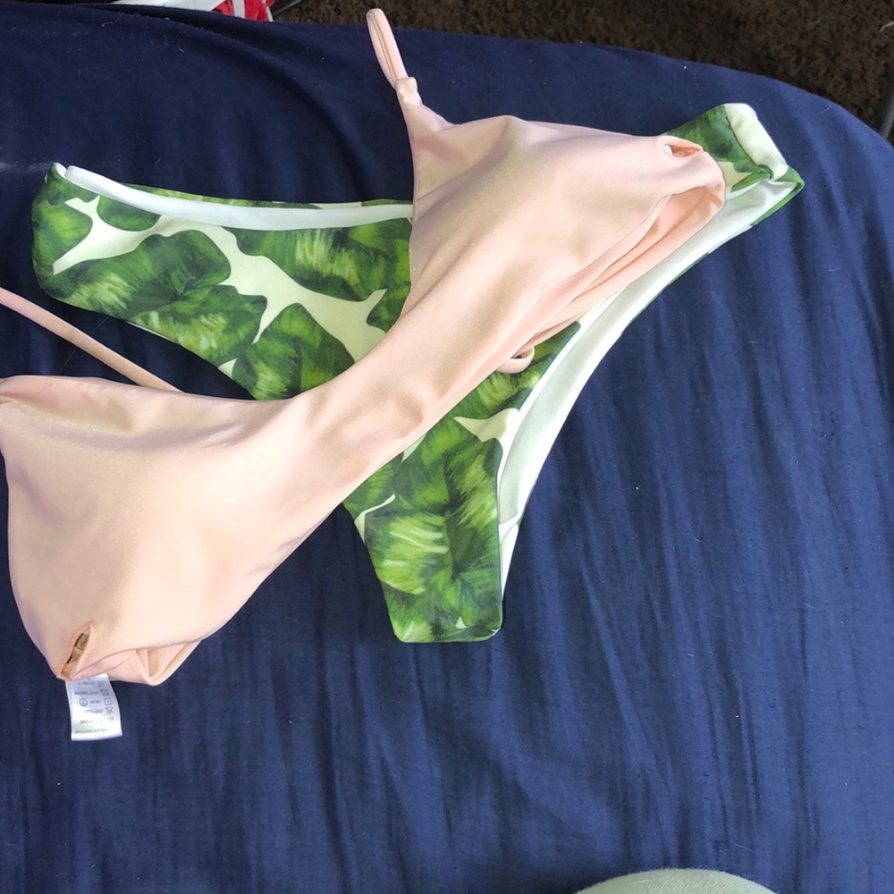 Light pink & banana leaf bathing suit!